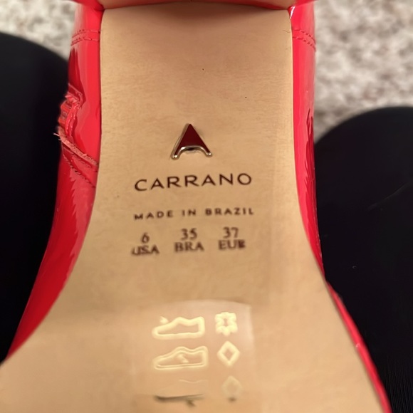 Red dress boot in a block 3’ heel leather wet patent. Brand new. Size 6. - Picture 4 of 7